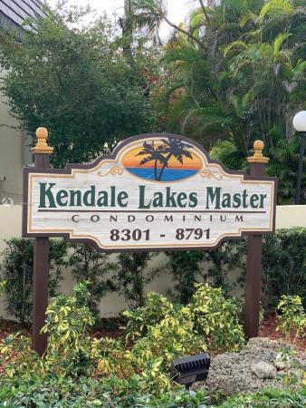 Kendale Lakes Townhouses, 8329 SW 137th Ave #8329, Kendale Lakes, Florida 33183, image 2