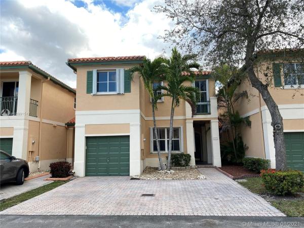 8374 NW 144th Ter, Miami Lakes, Florida 33016, image 2
