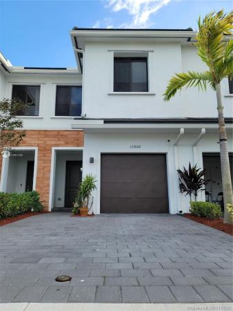 The Landings, 10866 SW 235th St #10866, Princeton, Florida 33032, image 2