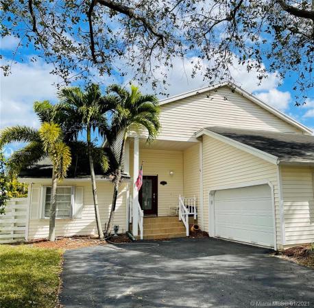 Willow Bend, 15017 SW 140th Ct, Country Walk, Florida 33186, image 2