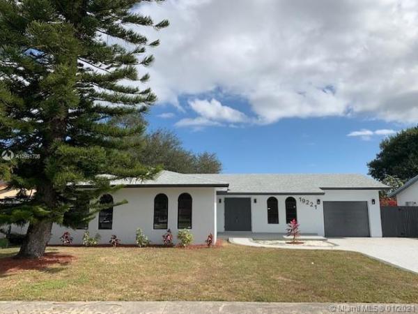 Rolling Oaks Estates, 19221 NW 19th Ave, Miami Gardens, Florida 33056, image 2