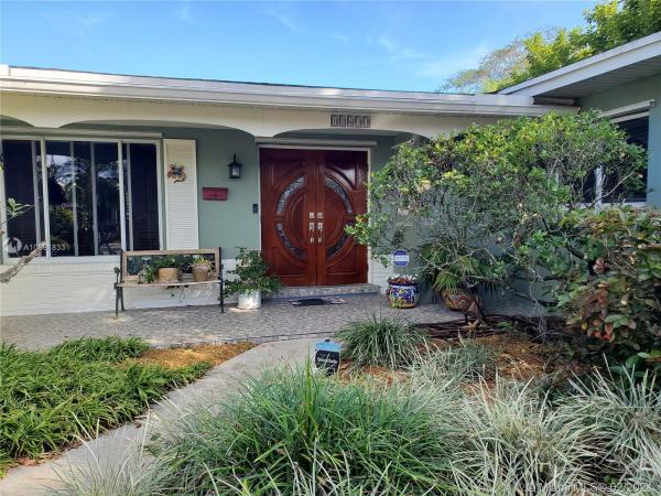 Pine Acres, 11433 SW 107th Ave, Kendall, Florida 33176, image 2