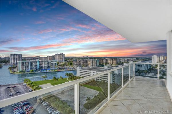 3725 S Ocean Dr #PH-27, Hallandale Beach, Florida 33019, image 2