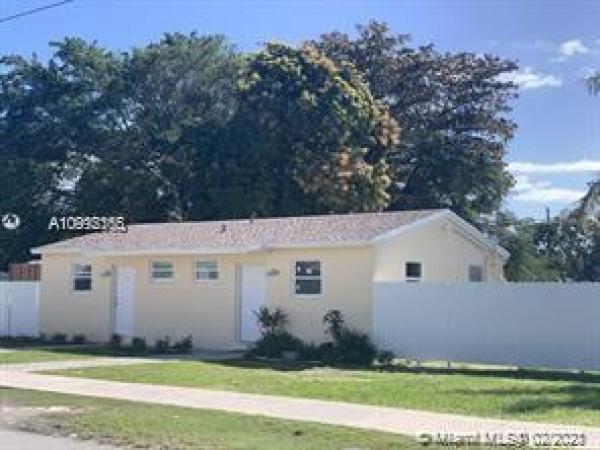 Dixie Heights Gardens, West Perrine, Florida 33157, image 2