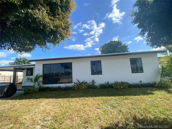 Westwood Lakes Residential, 4365 SW 117th Ave, Westwood Lakes, Florida 33175, image 2