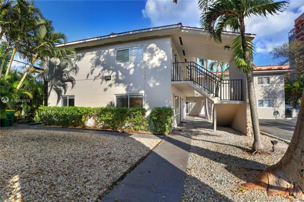 Edgewater Of Coral Gables, 81 Edgewater Dr #101, Coral Gables, Florida 33133, image 2