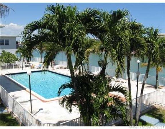 Island Point South, 7207 Bay Dr #11, Miami Beach, Florida 33141, image 2