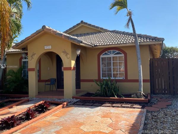 Golden Eagle Estates, 9732 NW 127th Ter, Hialeah Gardens, Florida 33018, image 2