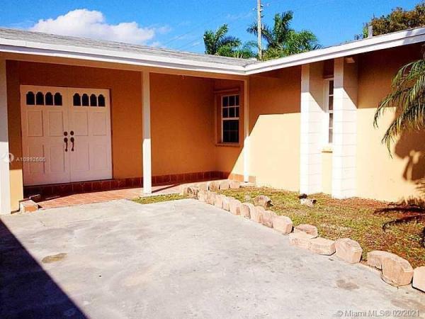 Bel Aire, 18705 SW 99th Rd, Cutler Bay, Florida 33157, image 2