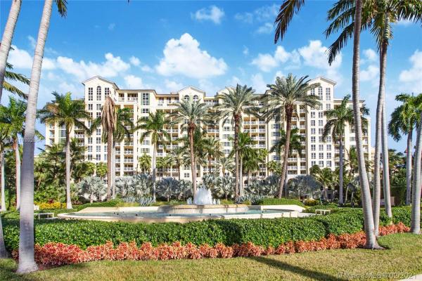 Grand Bay Residences, 445 Grand Bay Dr #1006, Key Biscayne, Florida 33149, image 2