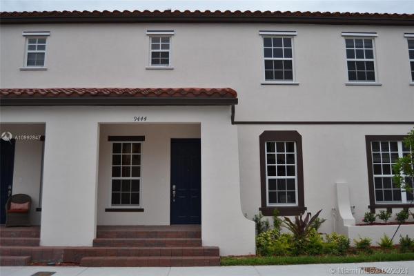 Kendall Commons Townhomes, 9444 SW 171st Ave, The Hammocks, Florida 33196, image 2
