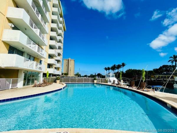 Keystone Towers, 2020 NE 135th St #701, North Miami, Florida 33181, image 2