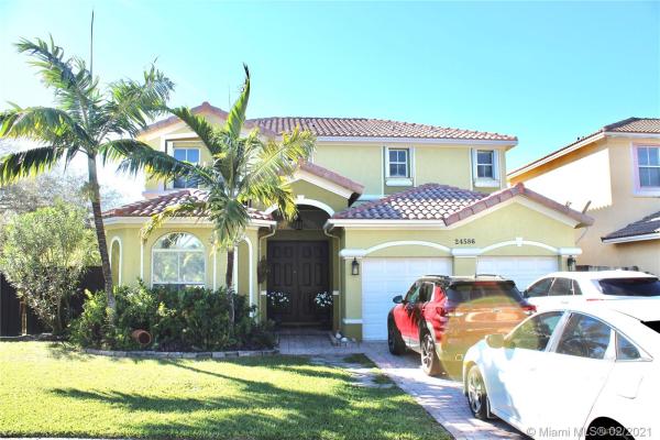 Villas Del Campo, 24586 SW 108th Pl, Princeton, Florida 33032, image 2