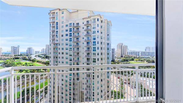 Turnberry On The Green, 19501 W Country Club Dr #1604, Aventura, Florida 33180, image 2