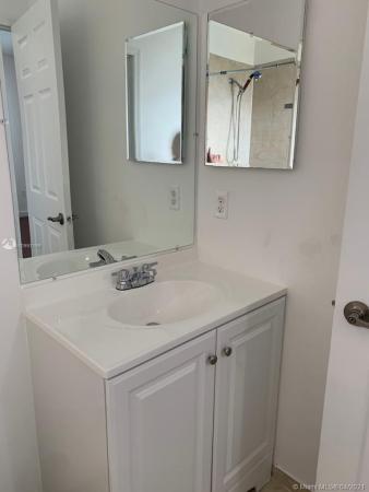 The Shores At Isles Of Bayshore, 9145 SW 227th St #3, Cutler Bay, Florida 33190, image 2