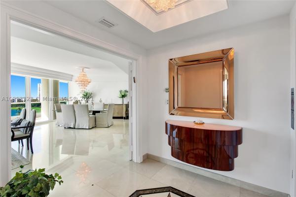 Towers Of Porto Vita North, 20155 NE 38th Ct #1005, Aventura, Florida 33180, image 2