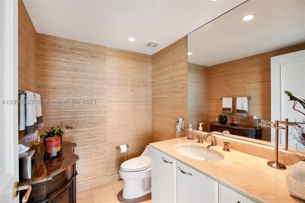 Towers Of Porto Vita North, 20155 NE 38th Ct #1005, Aventura, Florida 33180, image 3