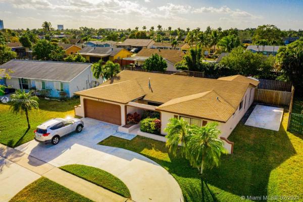 Windward Isle, 3711 NW 118th Ter, Sunrise, Florida 33323, image 2