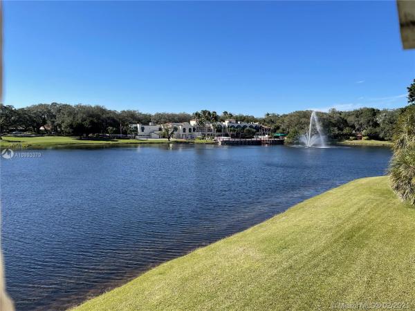 Poinciana Place Of Pine Island Ridge, 9450 Poinciana Pl #312, Davie, Florida 33324, image 2