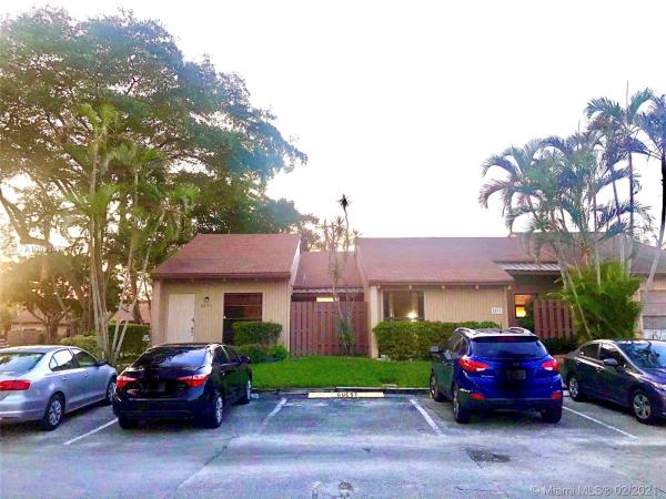 The Escape At Arrowhead, 2095 SW 81st Way, Davie, Florida 33324, image 2