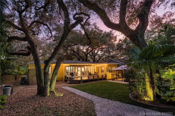 Sherwood Forest, 265 NE 87th St, El Portal, Florida 33138, image 2