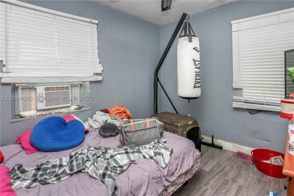 Idlewild Park, 154 SW 18th Ct, Miami, Florida 33135, image 2