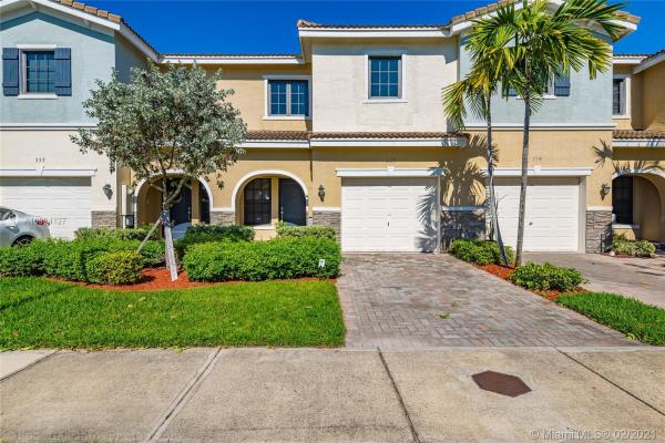 Champion Lakes, 337 NE 194th Ln, Ives Estates, Florida 33179, image 2