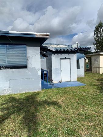 Floral Park, 2040 NW 51st St, Brownsville, Florida 33142, image 2