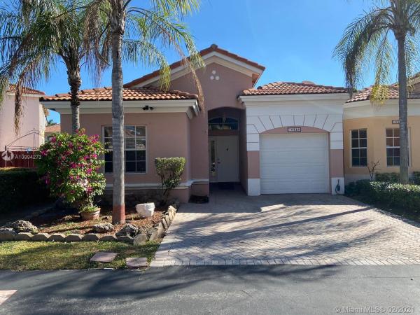 Lennar Townhomes At Forest Lakes, 16326 SW 103rd St, The Hammocks, Florida 33196, image 2