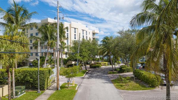 Vista On The Bay, 16590 NE 26 Ave #303, North Miami Beach, Florida 33160, image 2
