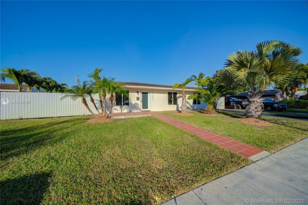 Bel Aire, 19800 SW 101st Ct, Cutler Bay, Florida 33157, image 2