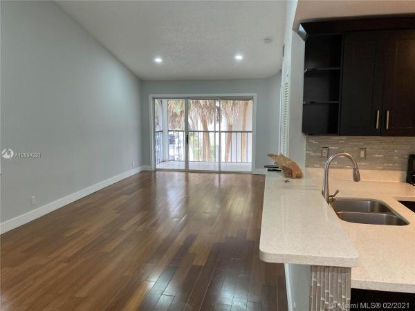 Parc Vista, 14162 SW 93rd Ln, Kendall, Florida 33186, image 2
