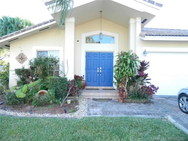 Century Star, 20218 SW 85th Pl, Cutler Bay, Florida 33189, image 2