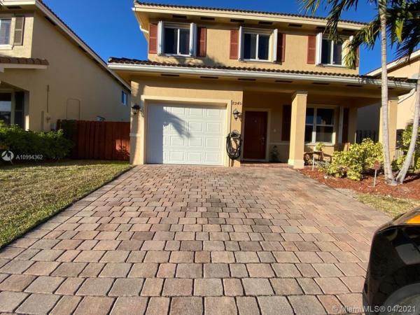 Manatee Cove, 8945 SW 215th Ln, Cutler Bay, Florida 33189, image 2