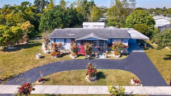 Universal Estates South, 27682 SW 163rd Ave, Redland, Florida 33031, image 2
