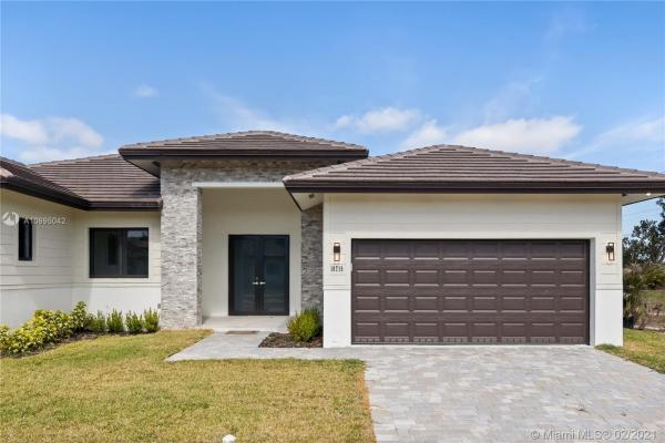 18715 SW 313th Ter, Unincorporated Dade County, Florida 33030, image 2