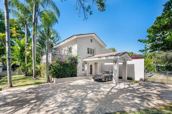 Coral Gables Country Club, 735 Escobar Ave, Coral Gables, Florida 33134, image 2