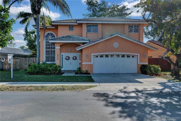 16256 SW 79th Ter, Unincorporated Dade County, Florida 33193, image 2