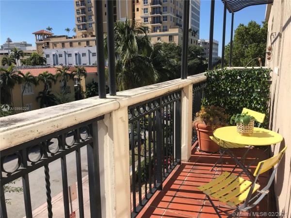 Mendoza Village, 115 Mendoza Ave #302, Coral Gables, Florida 33134, image 2