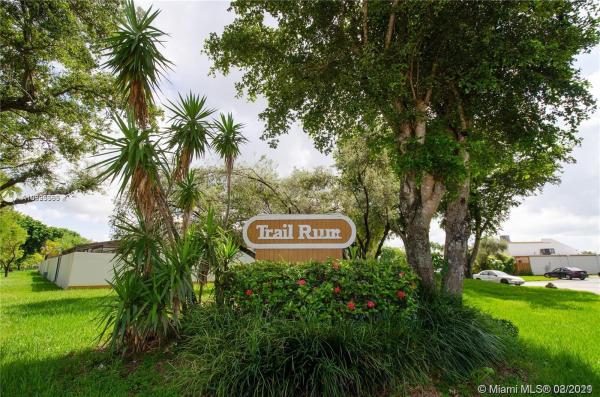Trail Run, 13195 SW 11th Lane Cir, Tamiami, Florida 33184, image 2