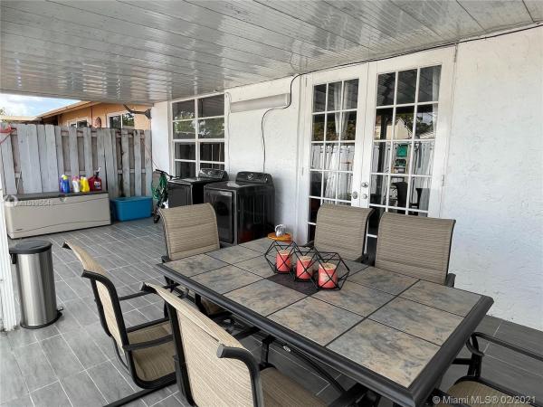 Aspen Townhomes, 6753 NW 193rd Ln #6753, Country Club, Florida 33015, image 2