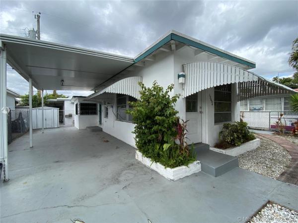 Trailer City, 13654 NE 20th Pl, North Miami Beach, Florida 33181, image 2