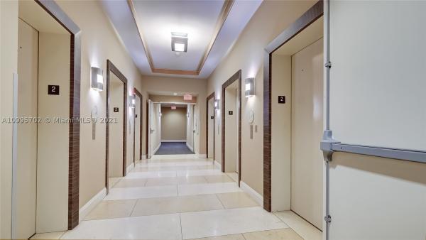 Vizcayne South, 253 NE 2nd St #225, Miami, Florida 33132, image 2