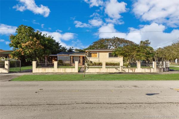 Palmland Estates, 1705 NW 185th Ter, Miami Gardens, Florida 33056, image 2