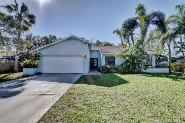 Lake Ida Manor, 620 Enfield Rd, Delray Beach, Florida 33444, image 2