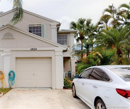 Amaretto, 11824 SW 99th St #11824, Kendall, Florida 33186, image 2