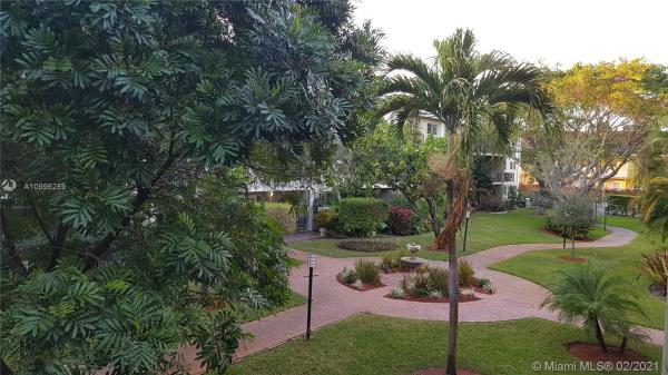River Manor, 3002 NE 5th Ter #211-B, Wilton Manors, Florida 33334, image 2