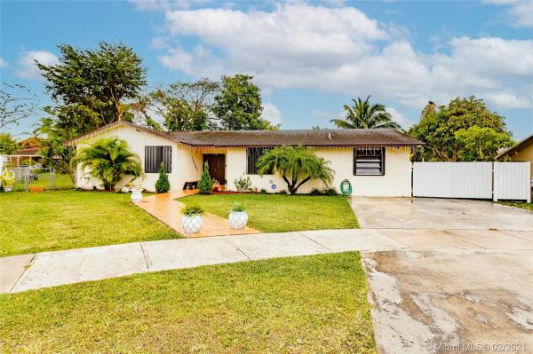 Cantisano, 10350 SW 167th St, Palmetto Estates, Florida 33157, image 2