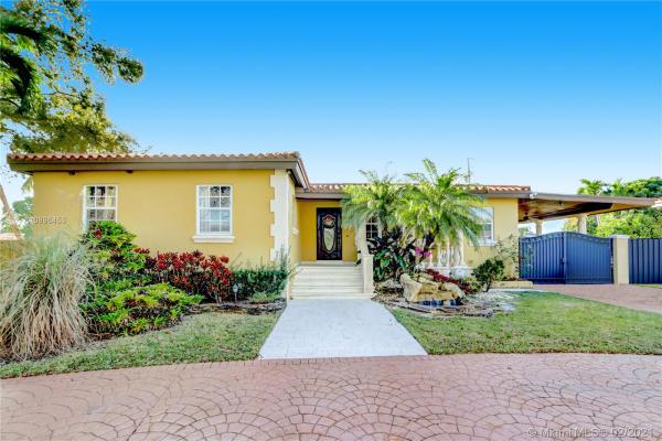 Coral Way Village, 3320 SW 82nd Ave, Westchester, Florida 33155, image 2