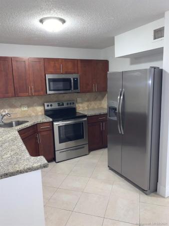 Sunrise Towne, 5950 NW 28th St #141, Sunrise, Florida 33313, image 2